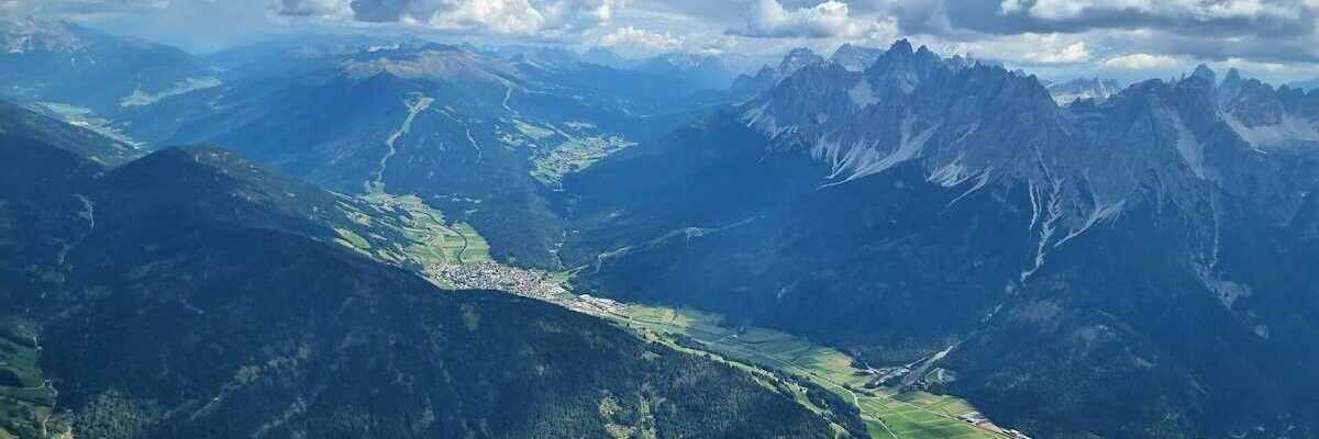 Flugwegposition um 12:45:42: Aufgenommen in der Nähe von Toblach, Autonome Provinz Bozen - Südtirol, Italien in 2899 Meter